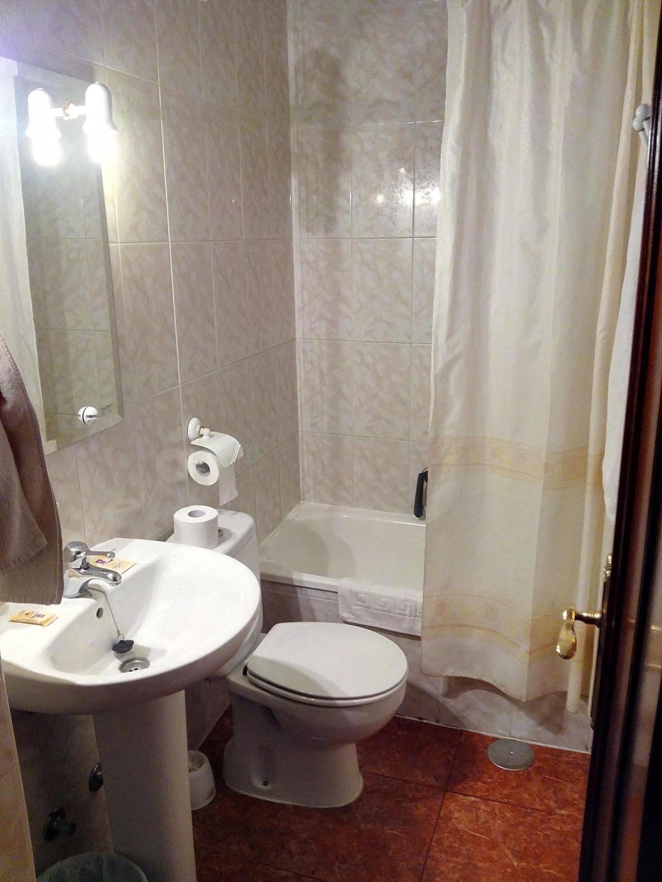 Hotel Europa Tomelloso Buitenkant foto